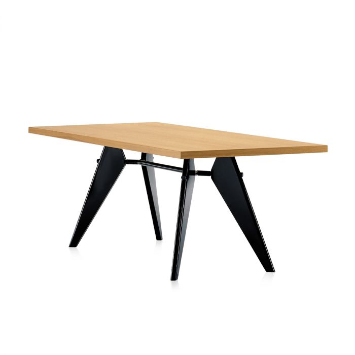 Em Table