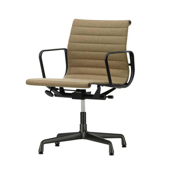 Aluminium Chair EA 132