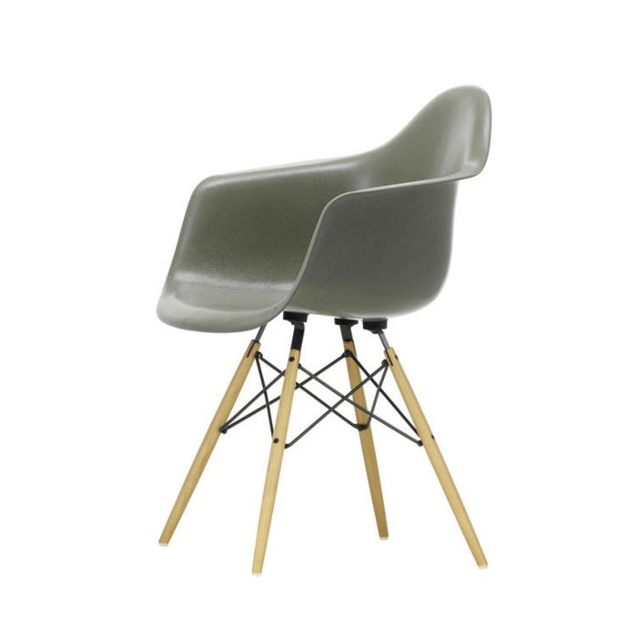 Eames fauteuil fiberglass DAW