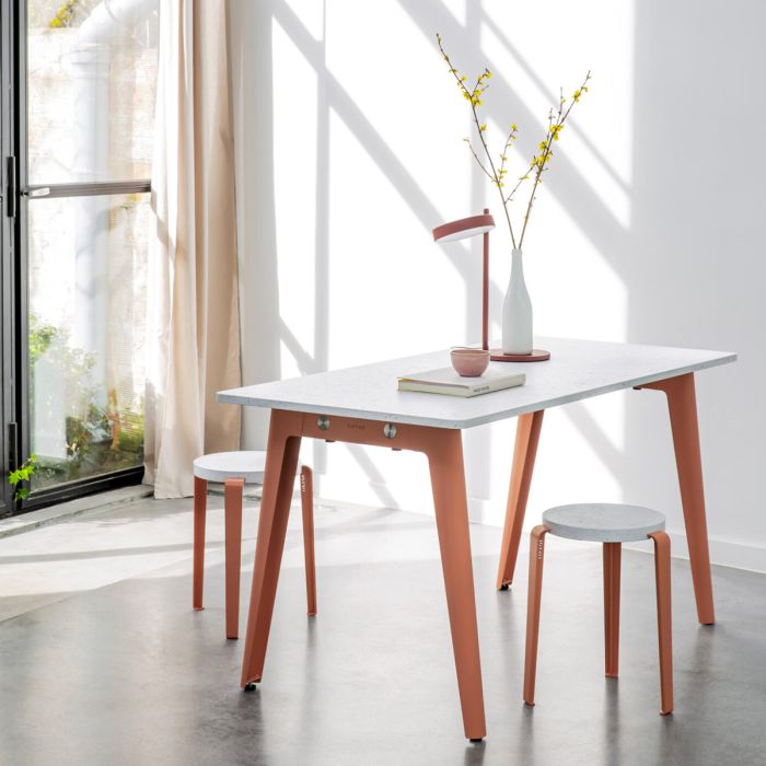 Bureau New Modern en Plastique Recyclé