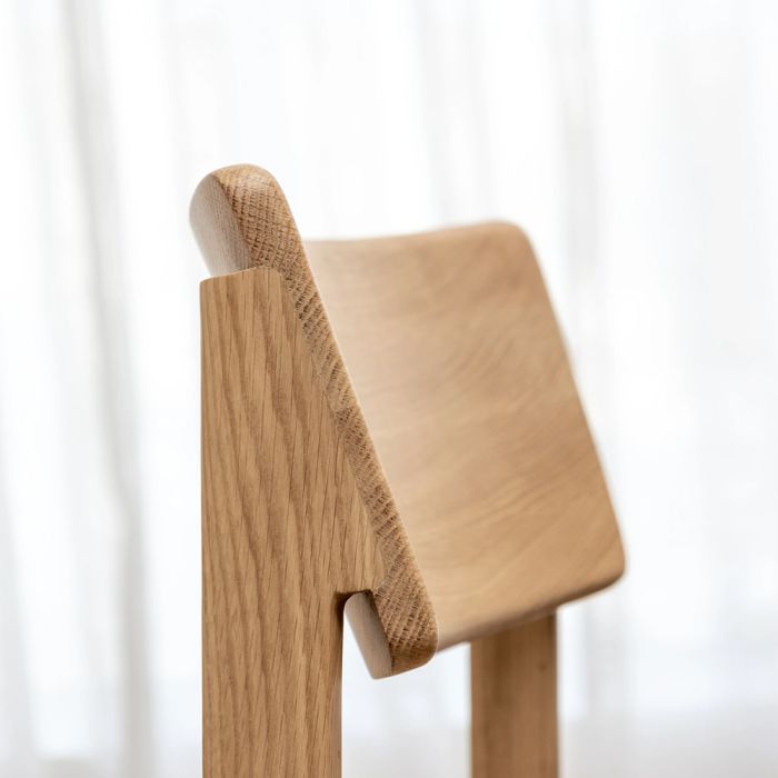 Poise Chaise