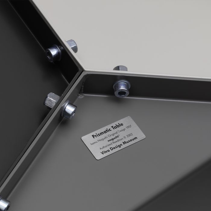 Prismatic table