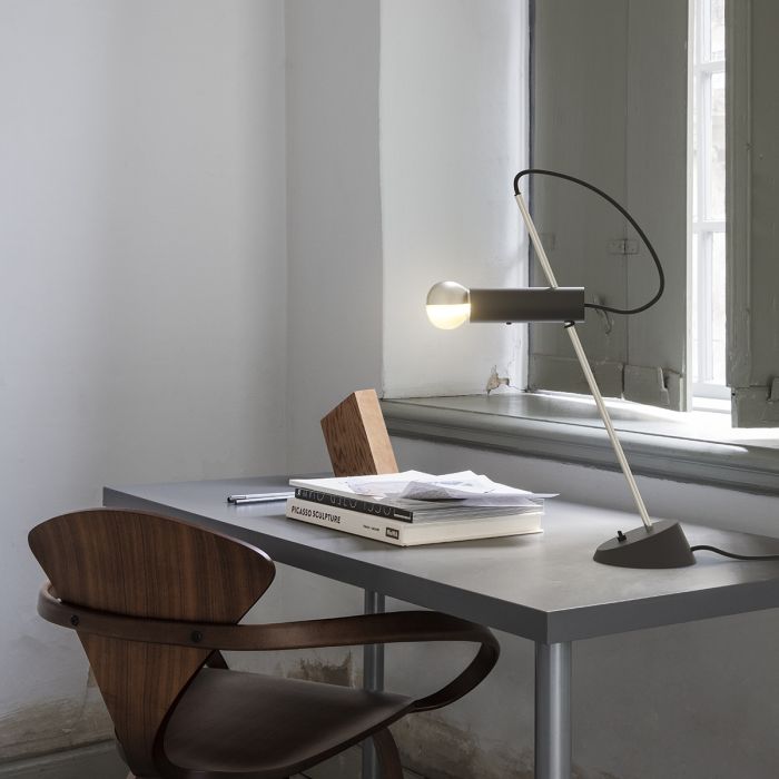 Lampe à poser Model 566