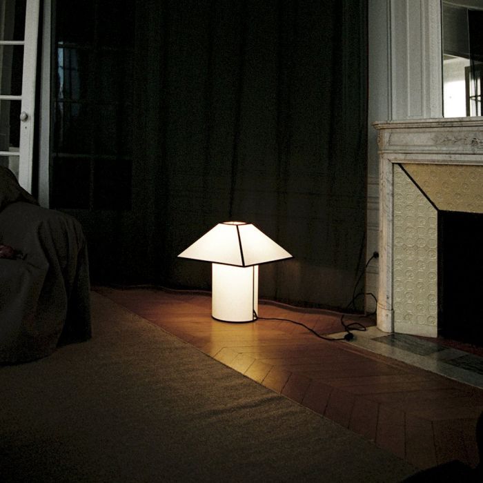 Lampe de table Ava Pyramid