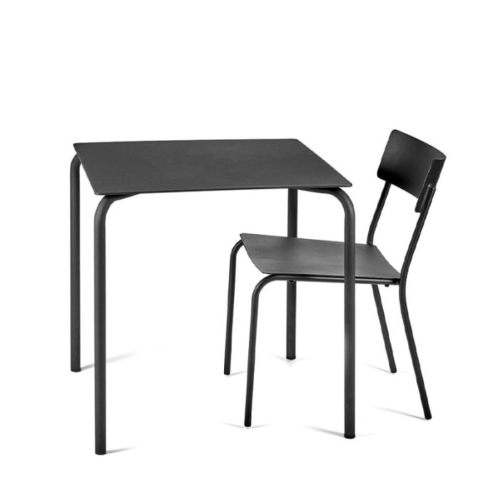 Table Carré August