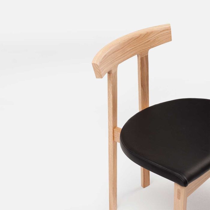 Chaise Torii