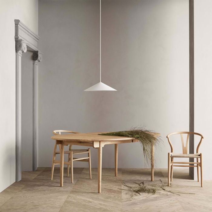 Chaise CH24 - hêtre 