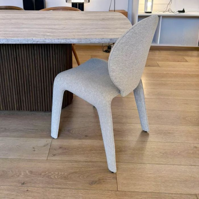 Tara Chaise