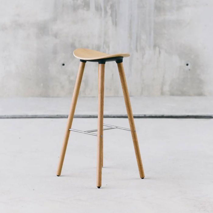Coma Wood Tabouret
