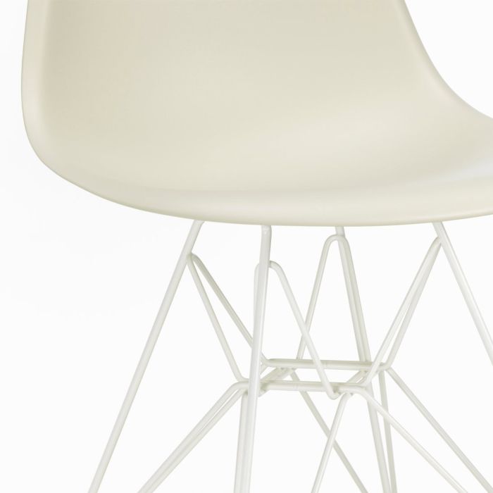 Eames Chaise DSR