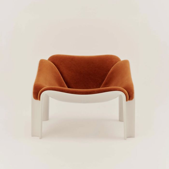 Lounge Chair F300