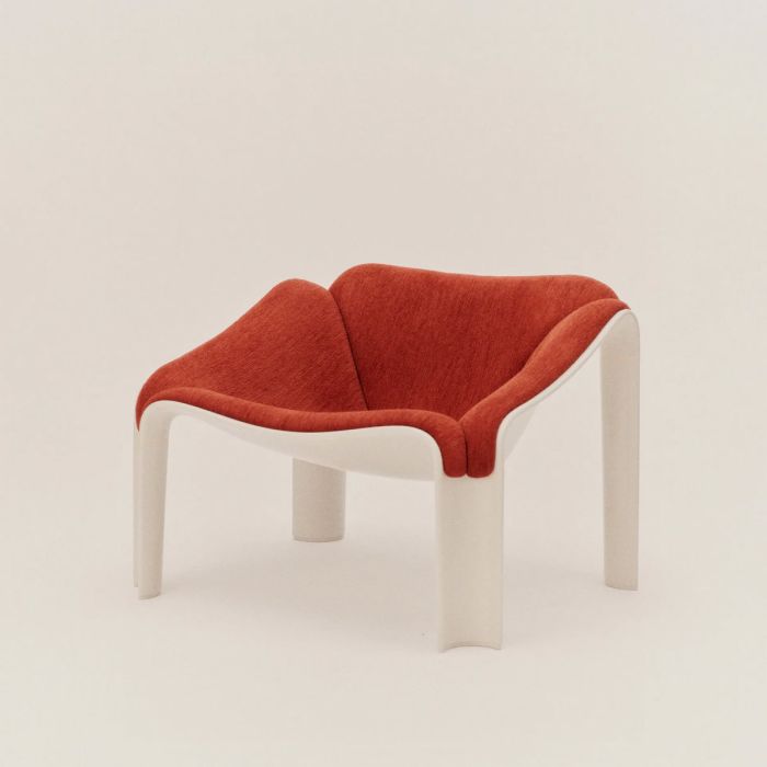 Lounge Chair F300
