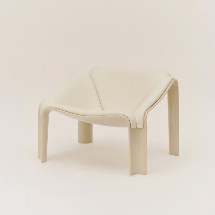 Lounge Chair F300