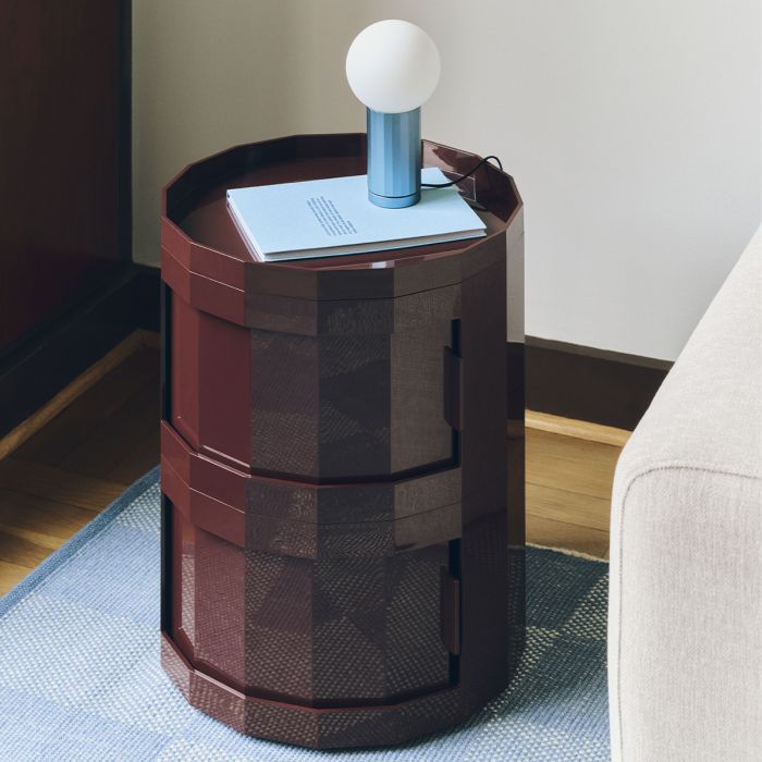 Facet cabinet 20