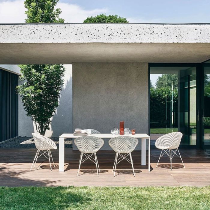 Table Four Outdoor
