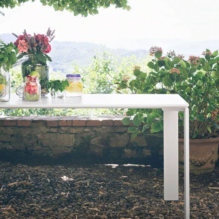 Table Four Outdoor