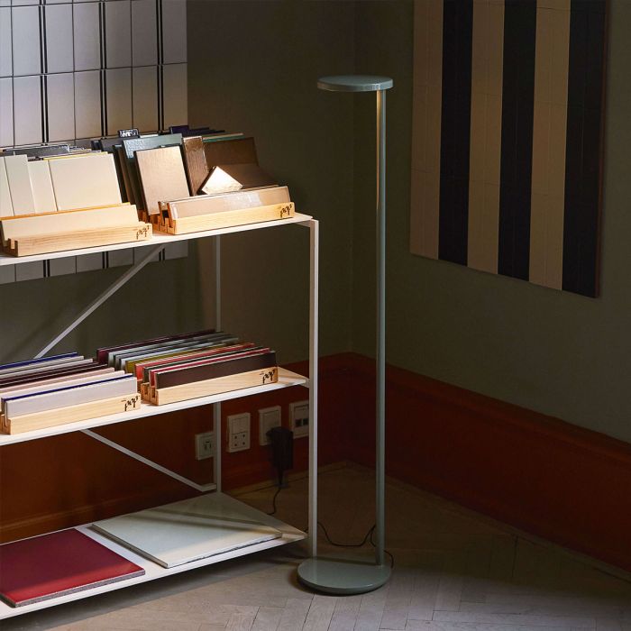 Lampadaire Oblique (Outlet)