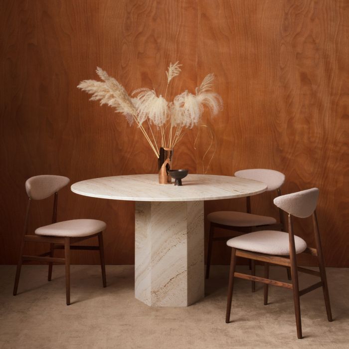 Table Epic Dining