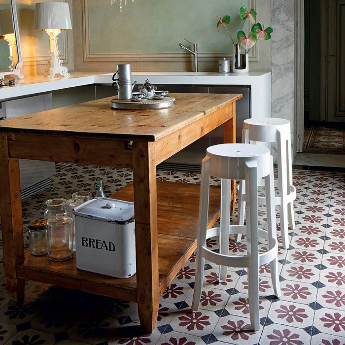 Tabouret Charles Ghost