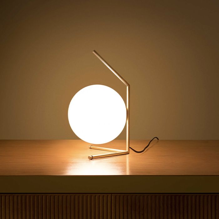 IC T1 Lampe à Poser - Petite