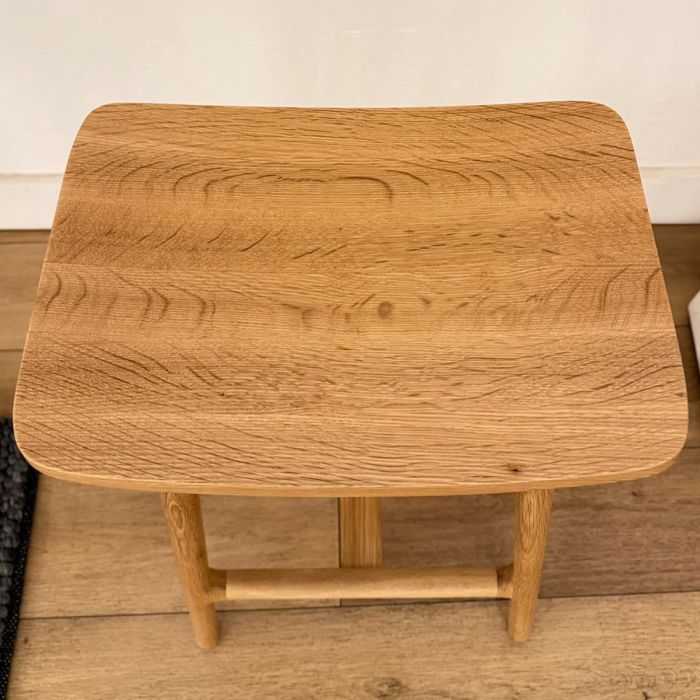 Odd Tabouret