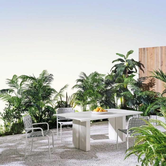 Chaise avec accoudoirs Inout 824