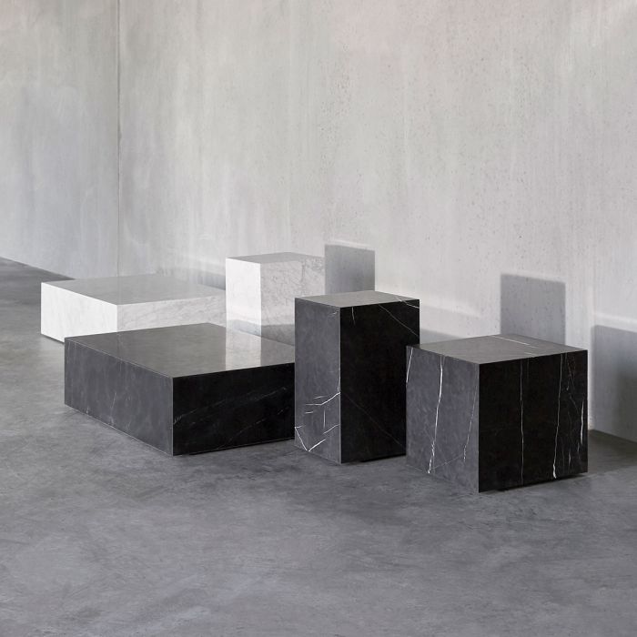 Petite table Plinth cubique