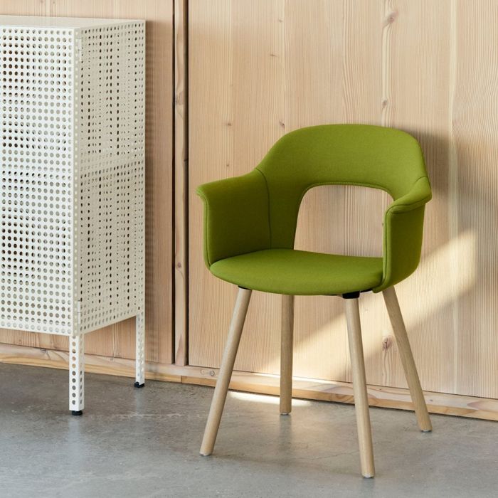 Fauteuil Layout 224 - Pieds bois - Entièrement rembourrée