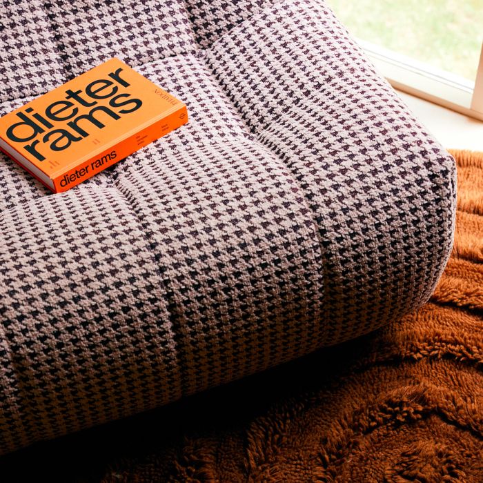 Lazy lounge chair