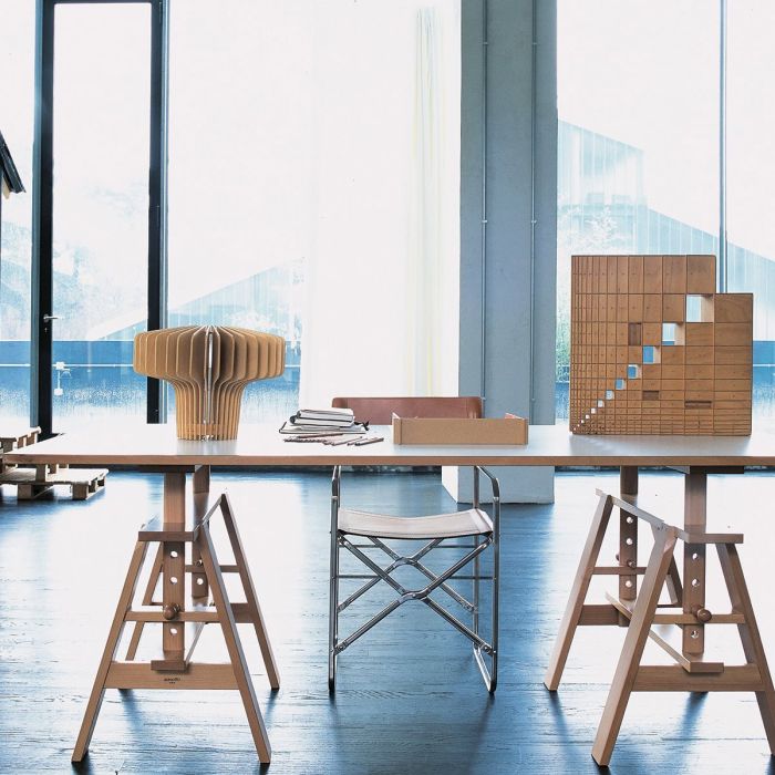 Table Leonardo