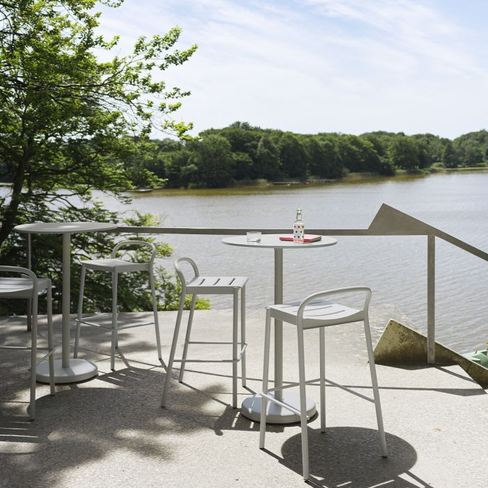 Mange-debout Rond Linear Steel