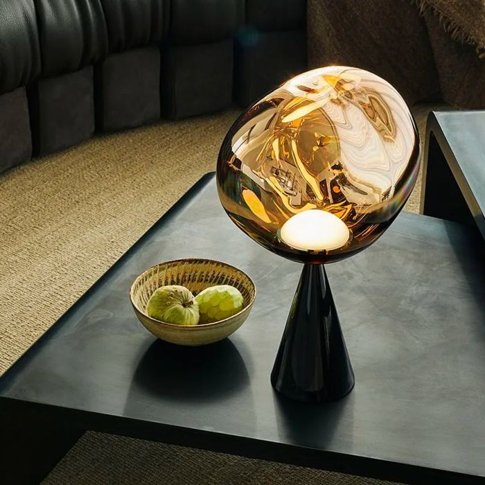 Lampe à poser Melt cone fat table