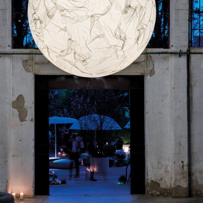 Moon - Suspension