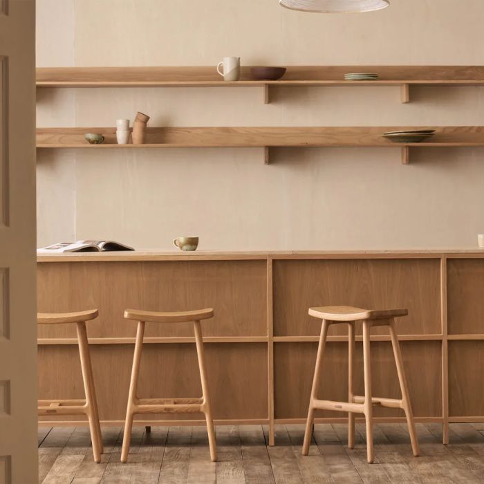 Odd Tabouret