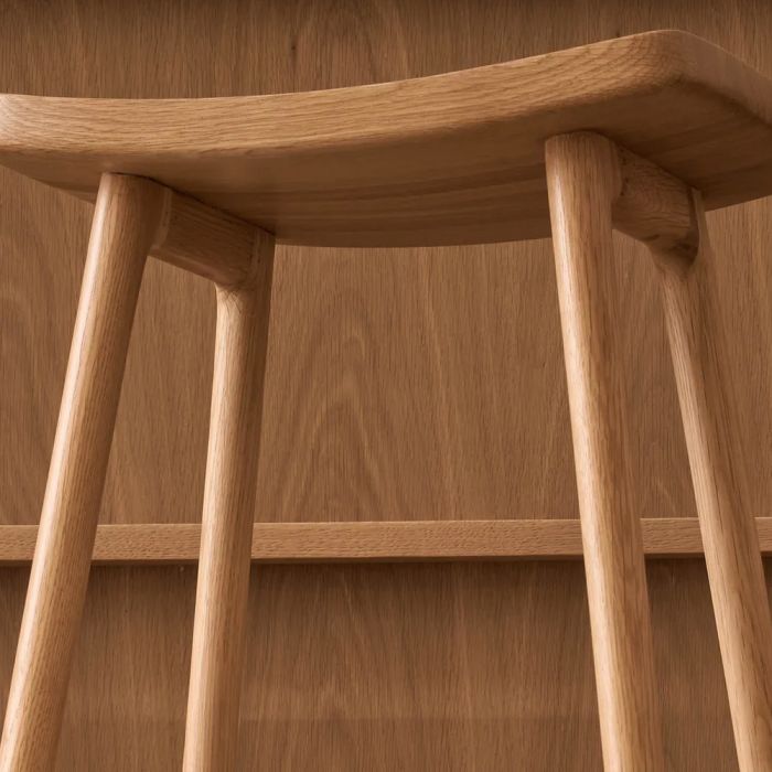 Odd Tabouret