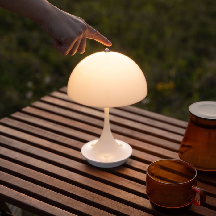 Lampe extérieure sans fil rechargeable Panthella 160 V3