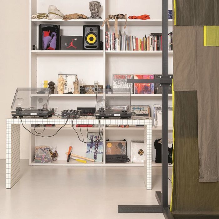 Quaderna Console