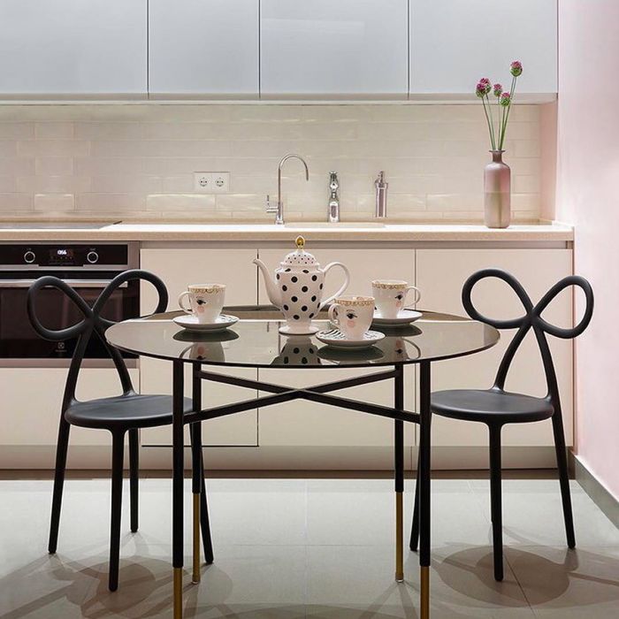 Chaise Ribbon