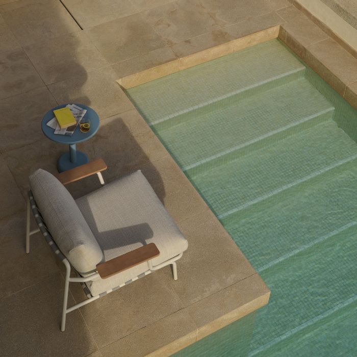 Lounge Chair Settle