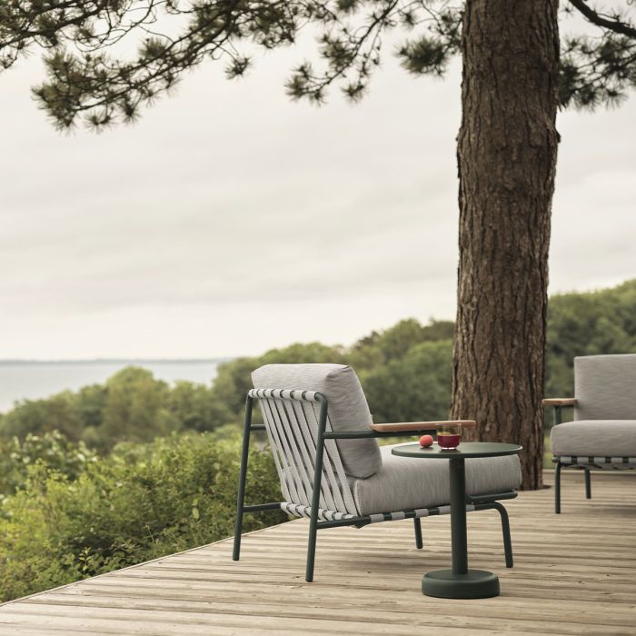 Lounge Chair Settle