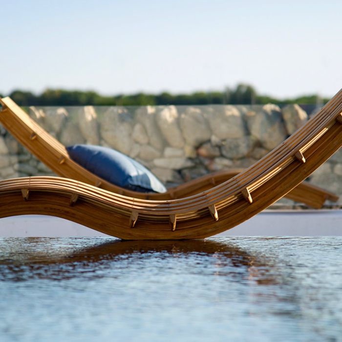 Chaise longue empilable Swing en teck