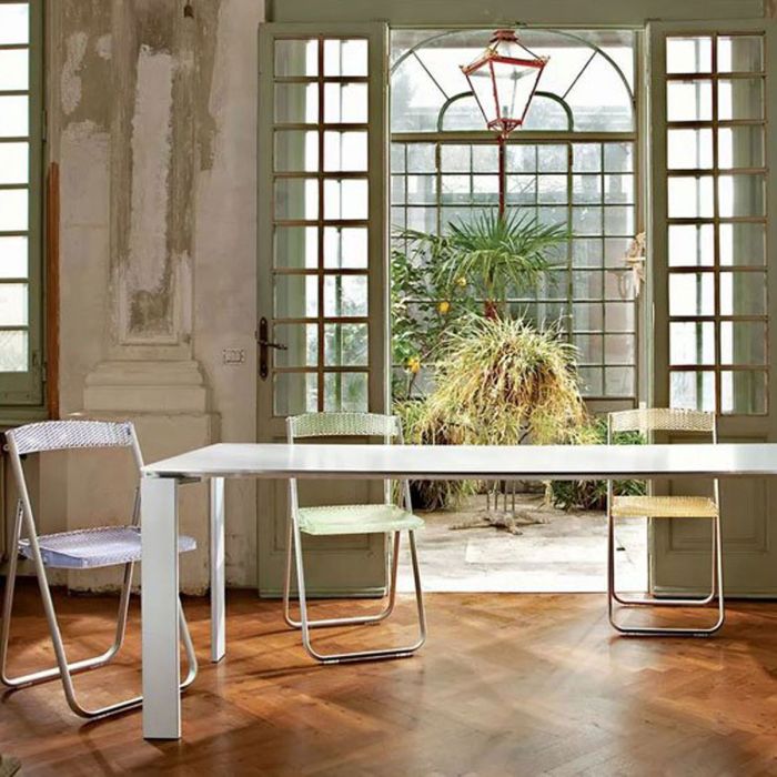 Table Four Laminé