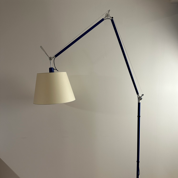 Tolomeo mega bleu - édition Voltex