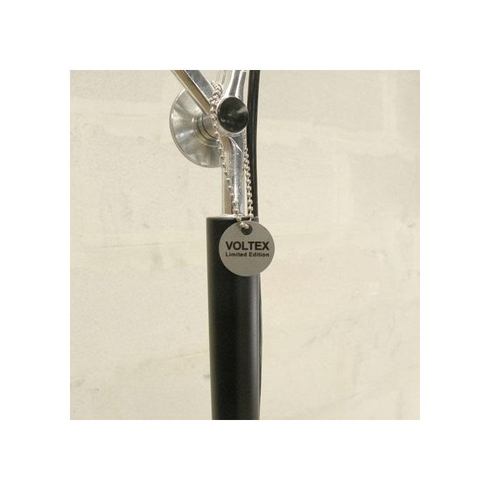 Tolomeo Mega noir 