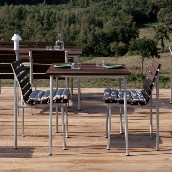 Chaise Traverse