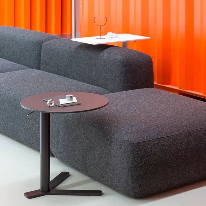Table - Yo